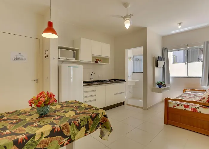 Lopes Residence 100 metros do mar Ingleses